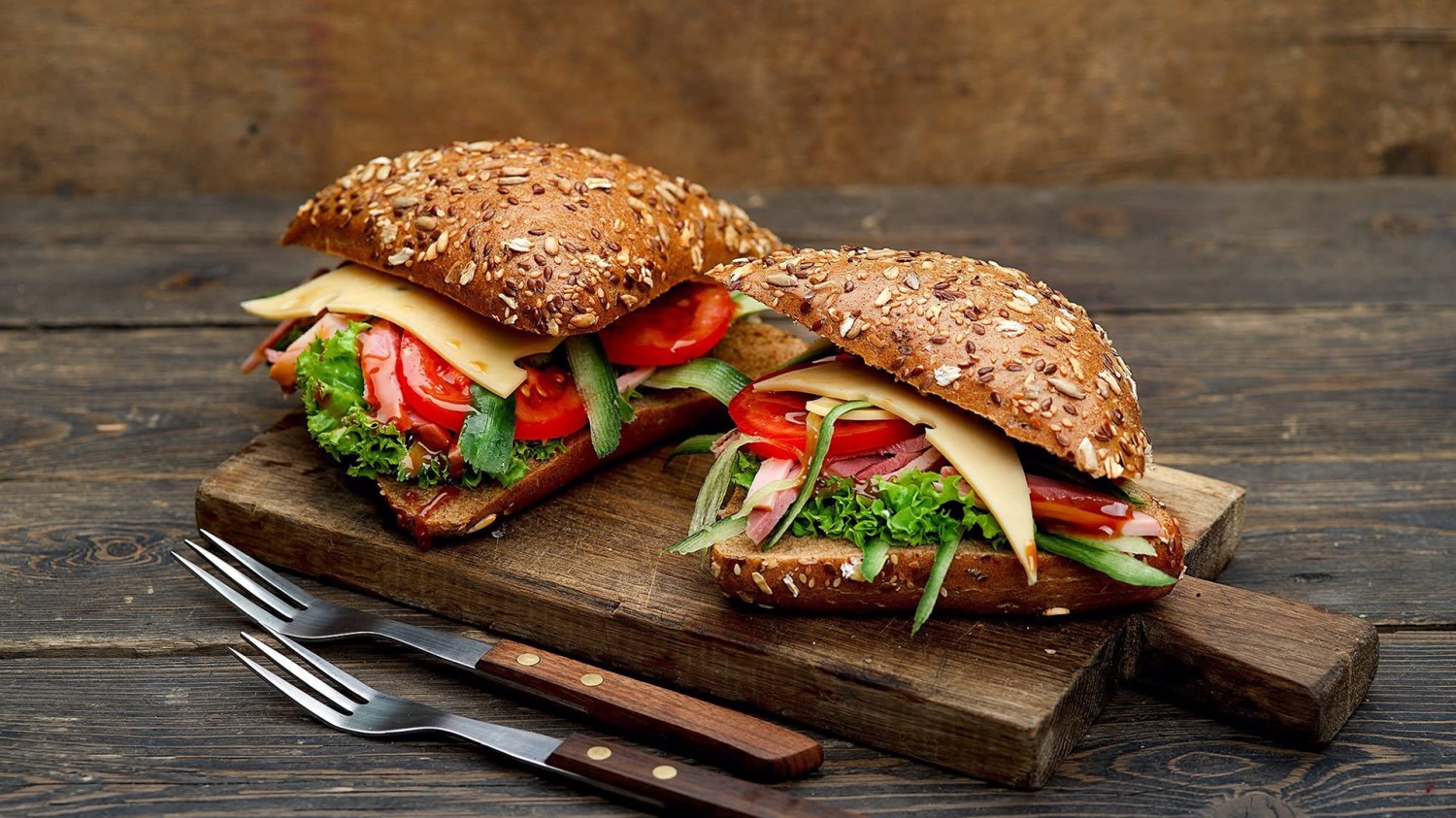 写了两个随机小姐姐视频的Api代码